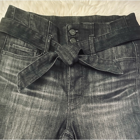 WHBM SLIM ANKLE HIGH-RISE JEANS - Picture 4 of 9